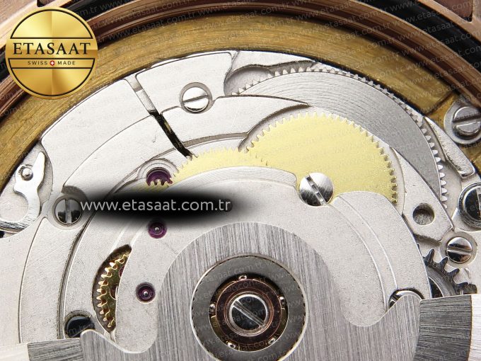 DayDate 36mm RG/RG Pres Dia Green Dial RAF A2836 - Görsel 21