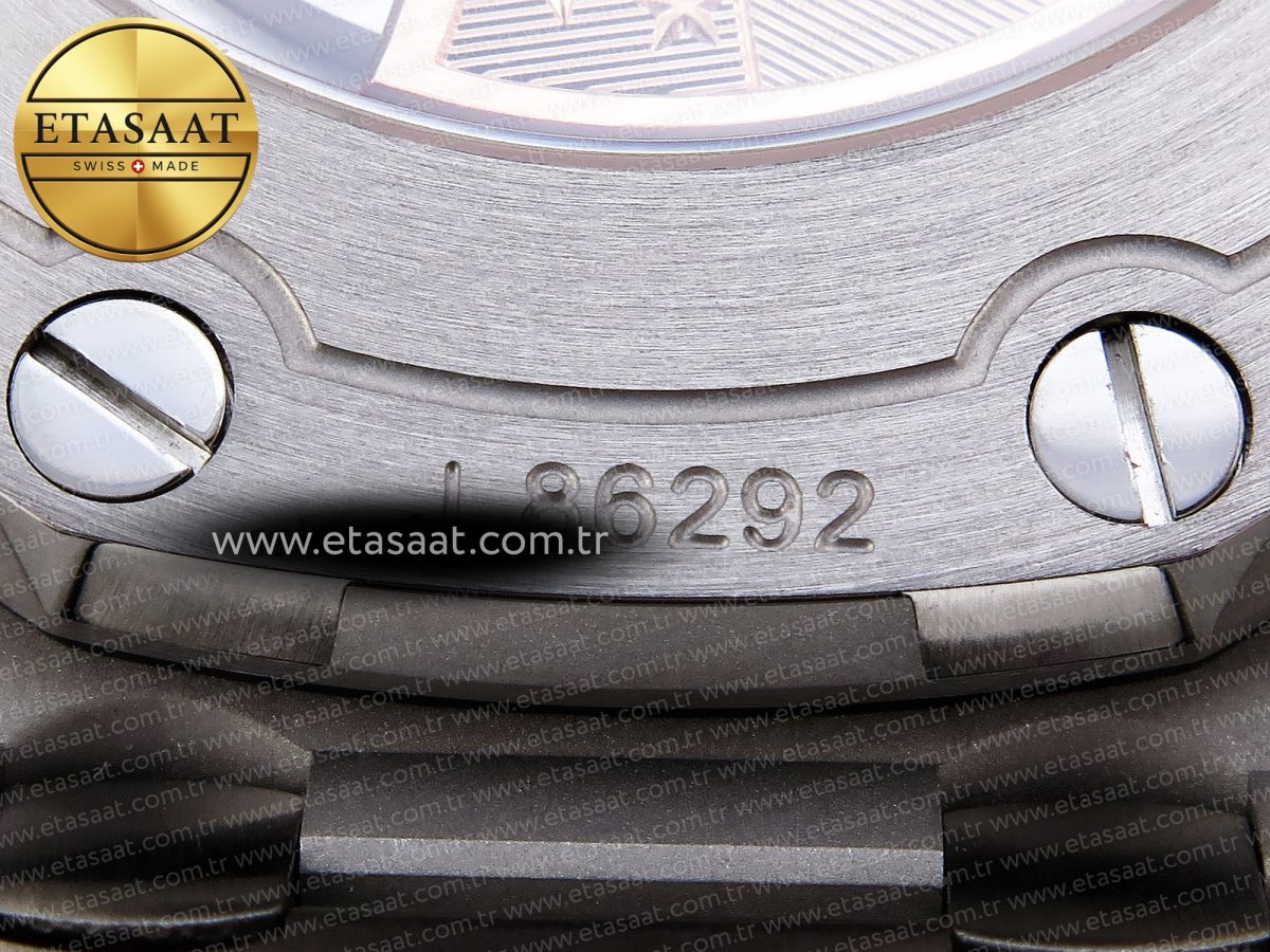 Audemars Piguet Royal Oak Offshore 42MM Black Dail - Görsel 25