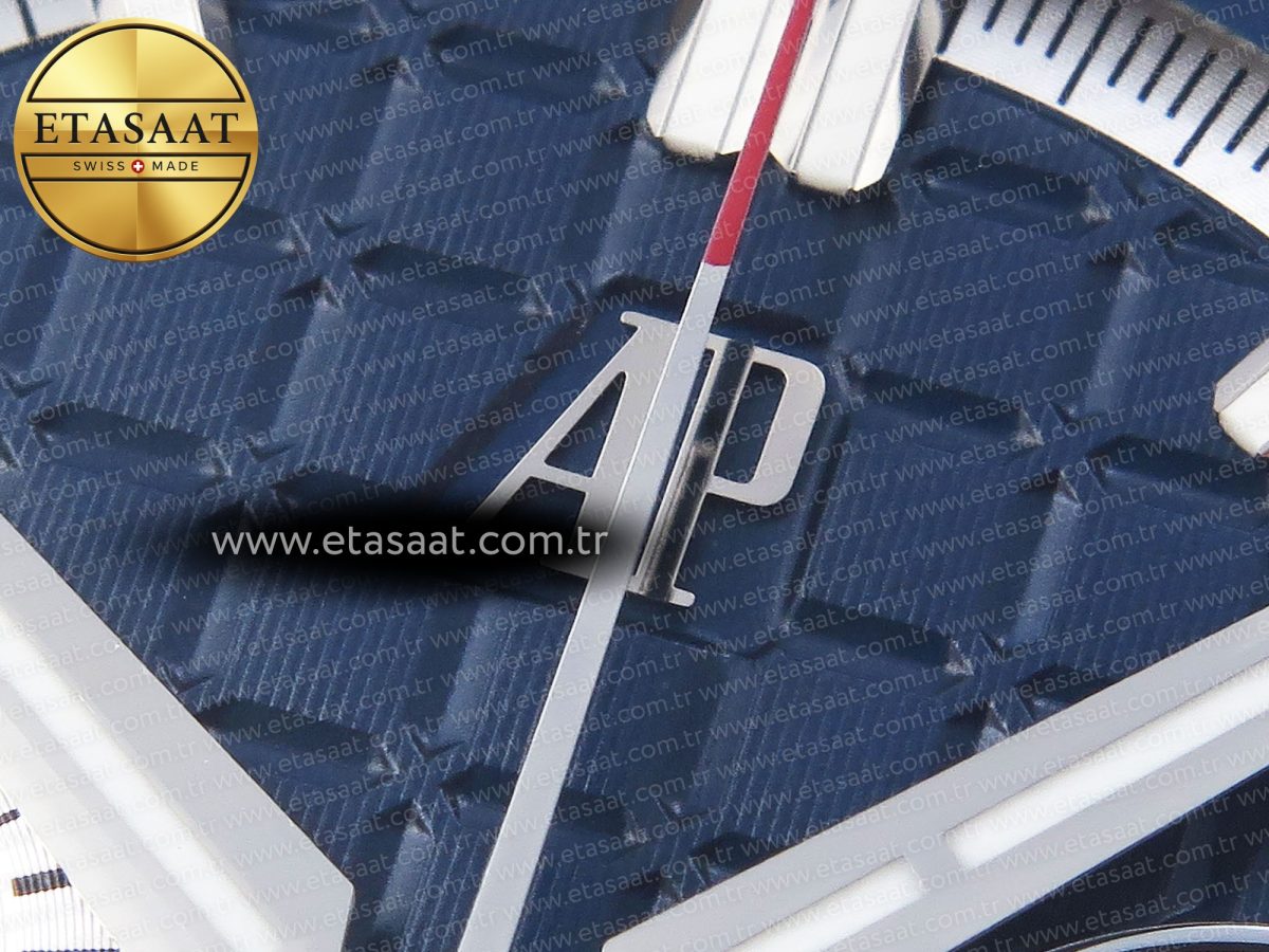 Audemars Piguet ROYAL OAK OFFSHORE 44MM BLUE/SILVER DIAL ON BLUE RUBBER STRAP A4401 - Görsel 10