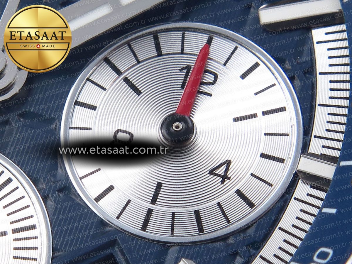 Audemars Piguet ROYAL OAK OFFSHORE 44MM BLUE/SILVER DIAL ON BLUE RUBBER STRAP A4401 - Görsel 11