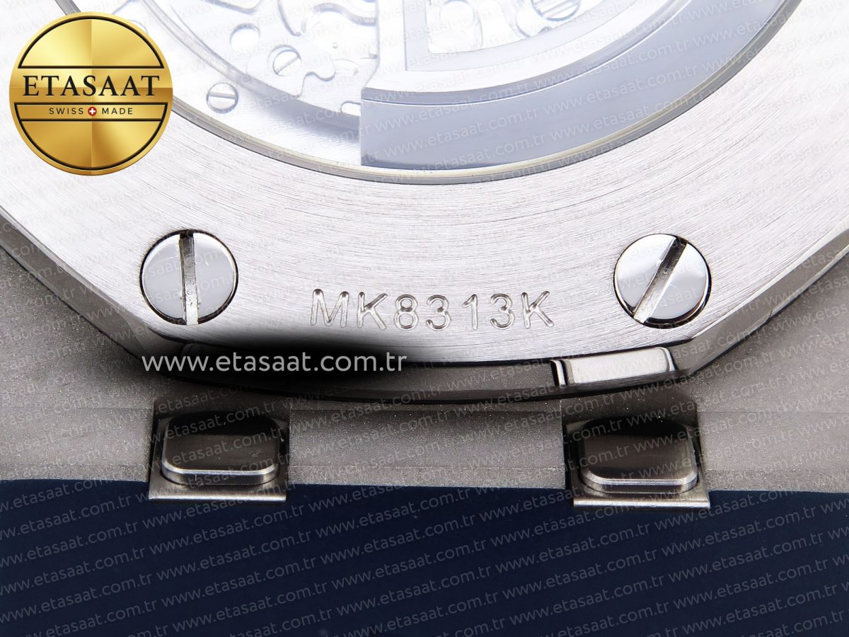 Audemars Piguet ROYAL OAK OFFSHORE 44MM BLUE/SILVER DIAL ON BLUE RUBBER STRAP A4401 - Görsel 26