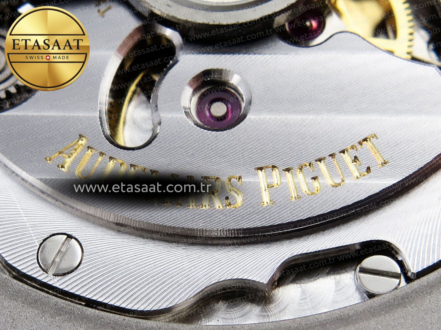 Audemars Piguet ROYAL OAK OFFSHORE DIVER 15720 GREEN DIAL ON GREEN SA4308 - Görsel 23