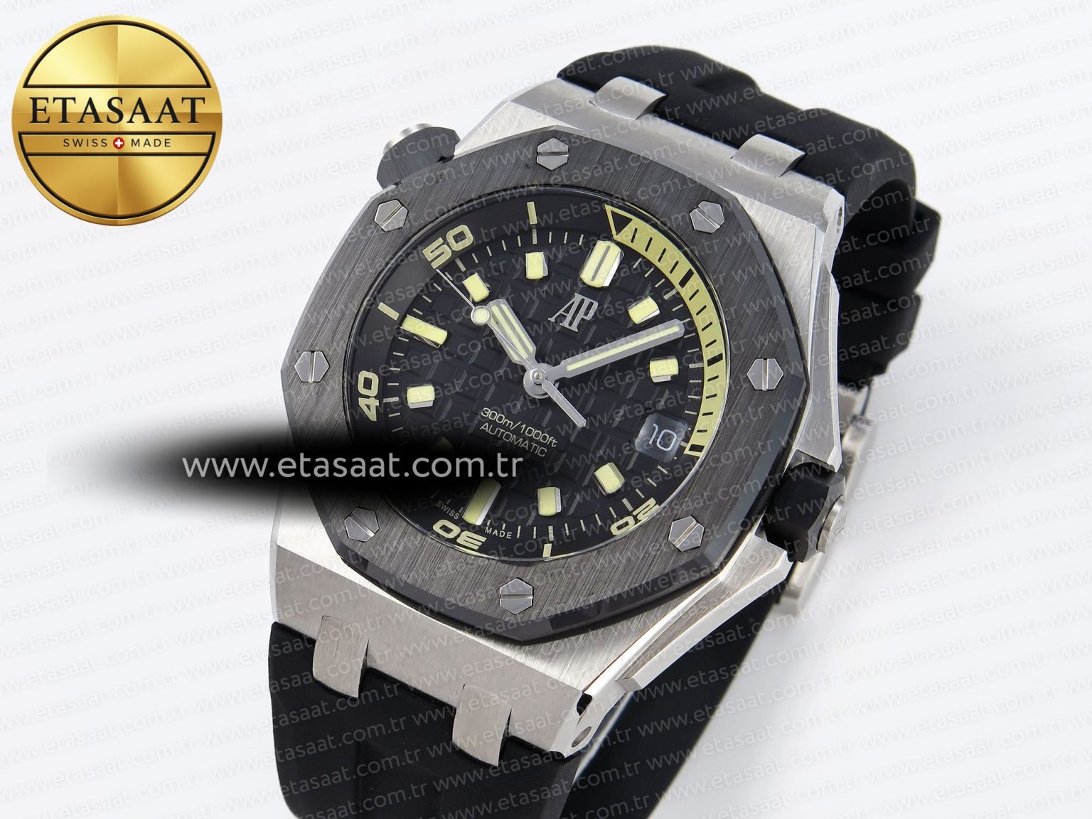 Audemars Piguet ROYAL OAK OFFSHORE DIVER 15720 BLACK DIAL ON BLACK SA4308 - Görsel 1