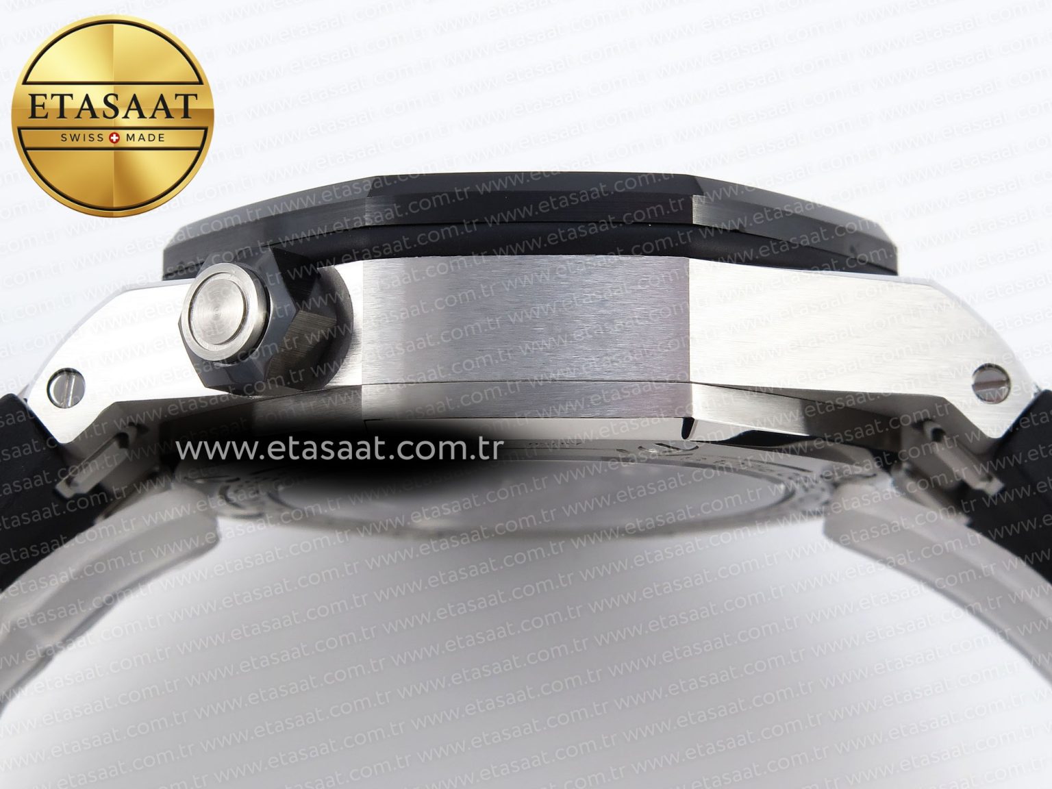 Audemars Piguet ROYAL OAK OFFSHORE DIVER 15720 BLACK DIAL ON BLACK SA4308 - Görsel 14