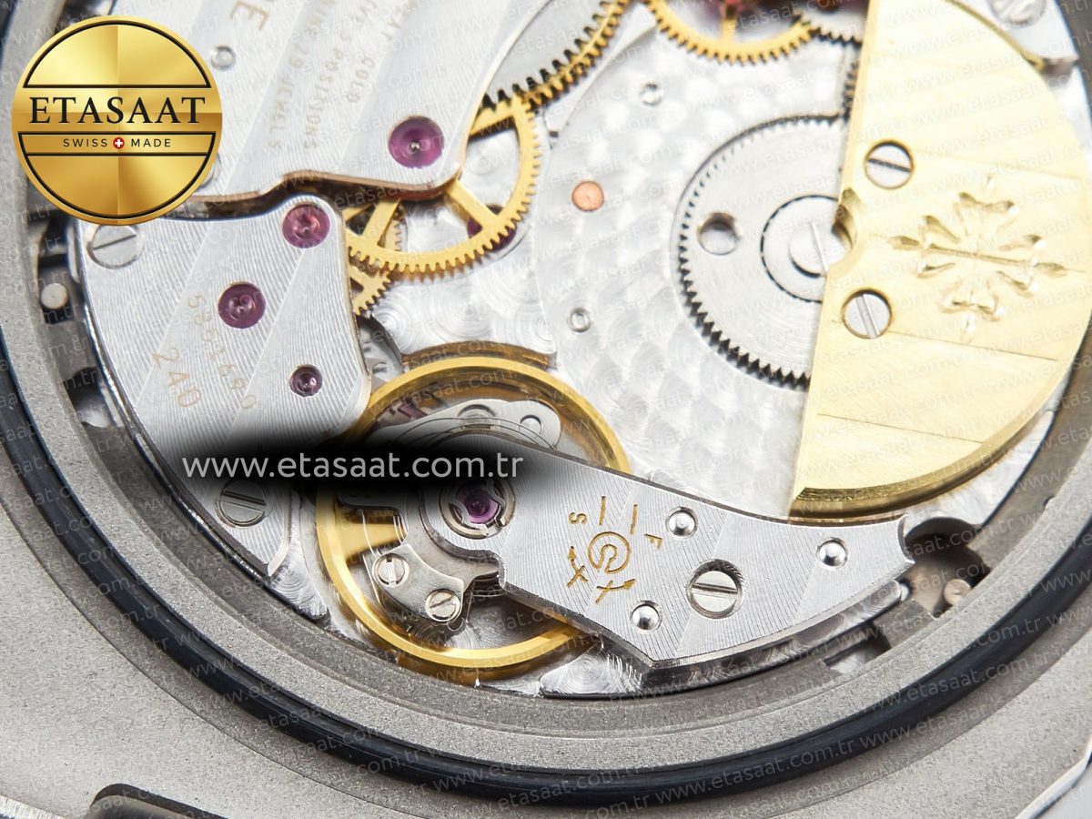 Nautilus 5712 SS PPF 1:1 Best Edition Blue Dial on Black Leather Strap A240 Super Clone V2 - Görsel 24