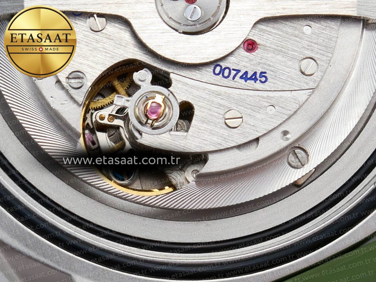 PAM1226 V SS TTF 1:1 Best Edition on Green Rubber Strap P900 - Görsel 25
