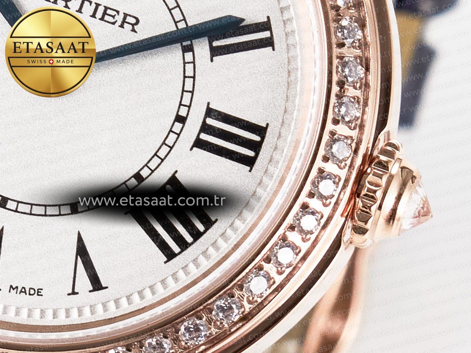 Ronde Louis Cartier 29mm RG DRF 1:1 Best Edition Sandblasted Beige Dial Diamonds Bezel on Blue Leather Strap Ronda Quartz - Görsel 12