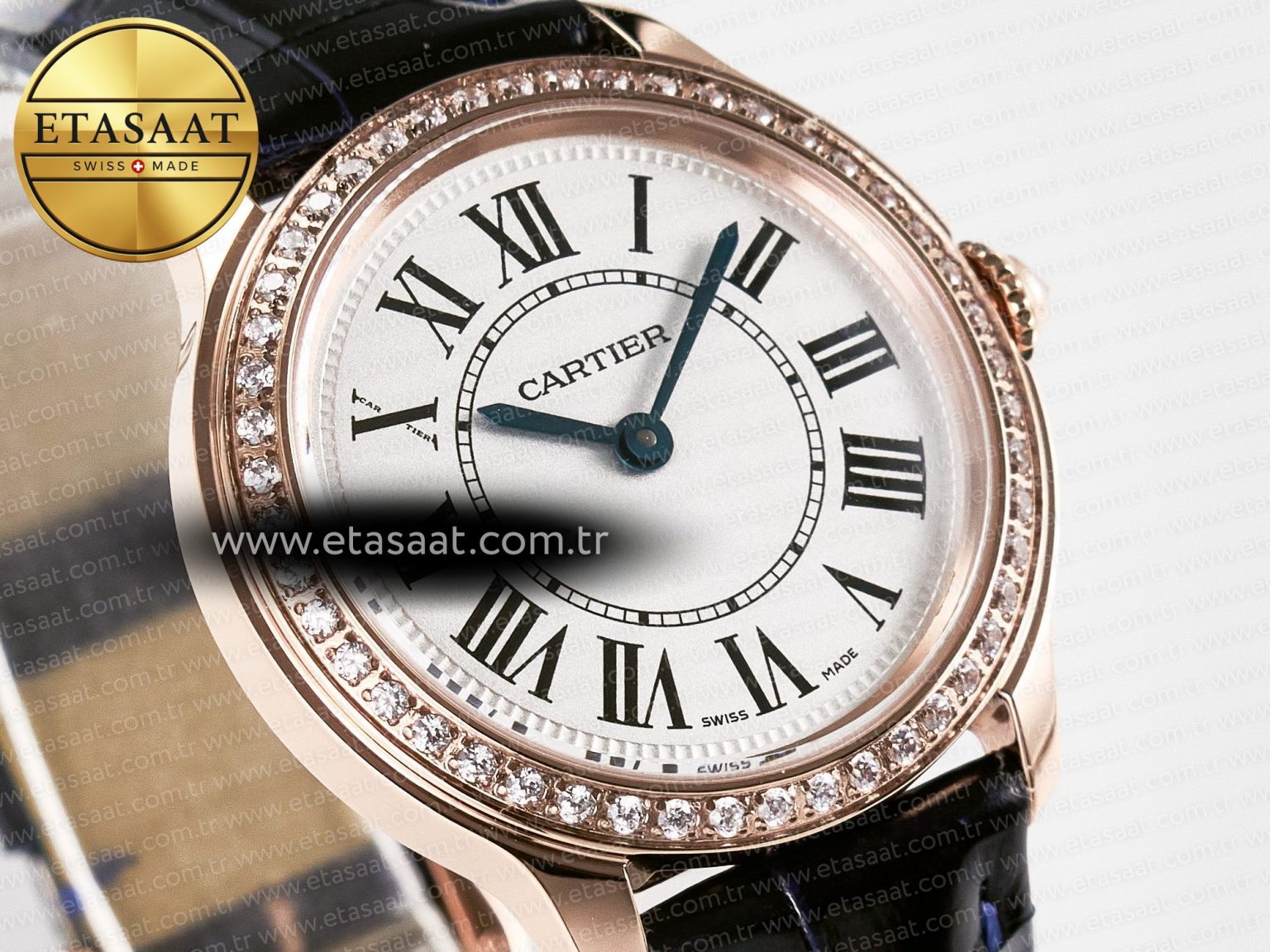 Ronde Louis Cartier 29mm RG DRF 1:1 Best Edition Sandblasted Beige Dial Diamonds Bezel on Blue Leather Strap Ronda Quartz - Görsel 5